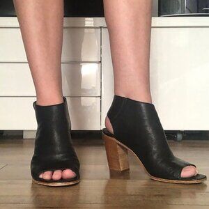 High Quality Paul Green Soft Black Leather Open Toe Shoes Made In Austria
